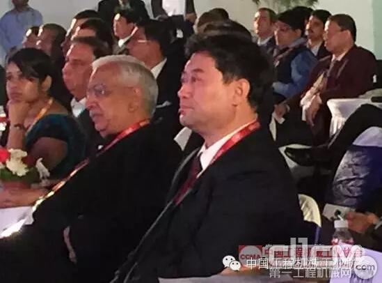 中國(guó)工程機(jī)械工業(yè)協(xié)會(huì)副會(huì)長(zhǎng)兼秘書(shū)長(zhǎng)蘇子孟出席開(kāi)幕式
