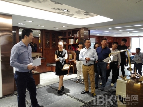 心海伽藍(lán)展廳全新亮相，迎經(jīng)銷商考察團(tuán)首批參觀
