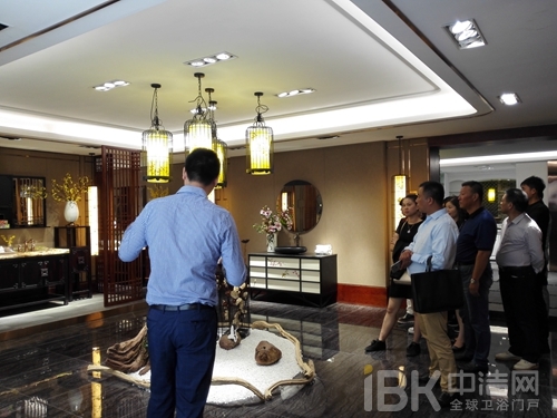 心海伽藍(lán)展廳全新亮相，迎經(jīng)銷商考察團(tuán)首批參觀