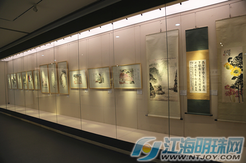 南通書(shū)畫(huà)院院藏精品展今天開(kāi)展(圖2)